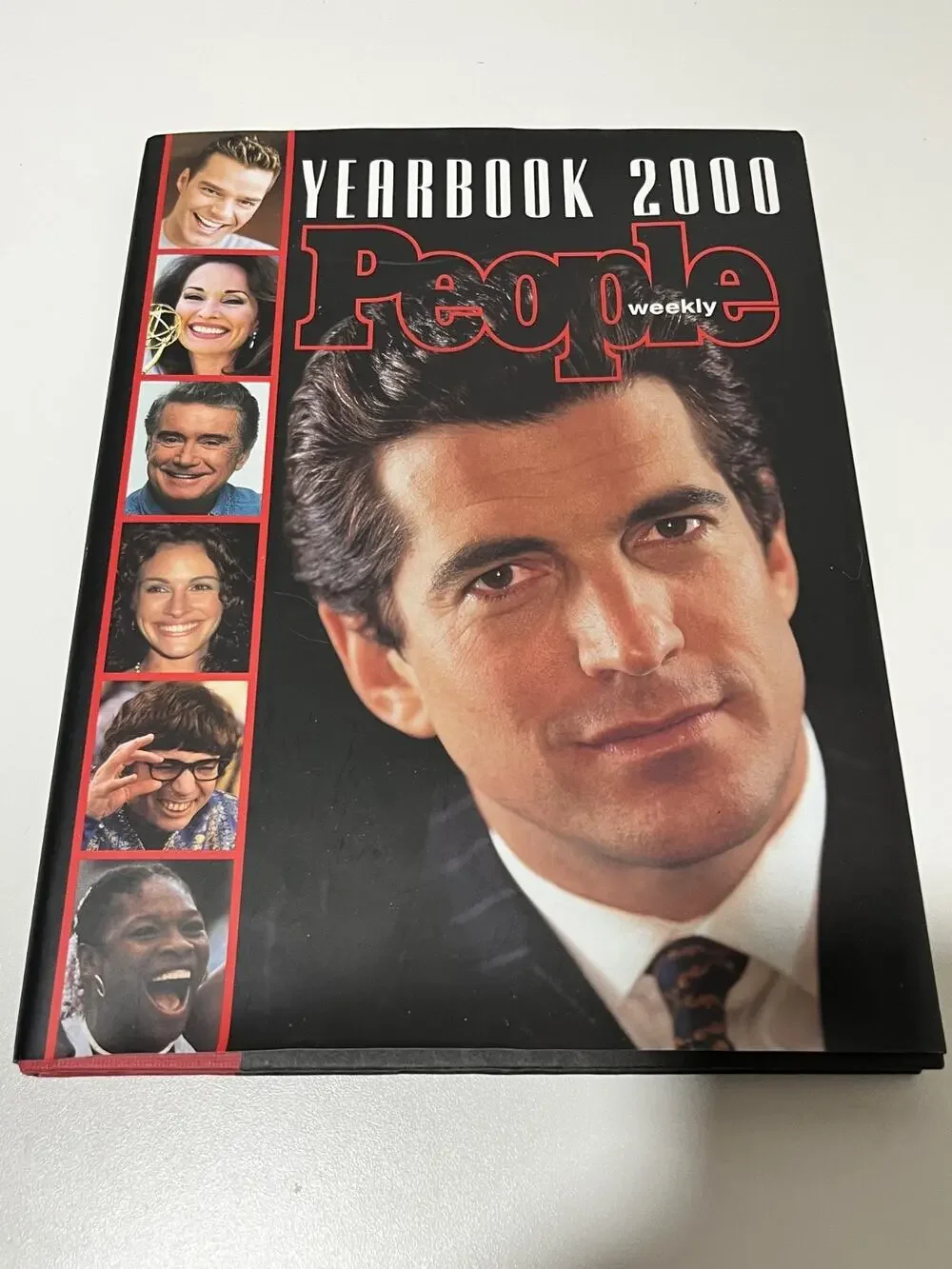 People Weekly Yearbook 2000 Year in Review John F. Kennedy Jr Cover/Excellent